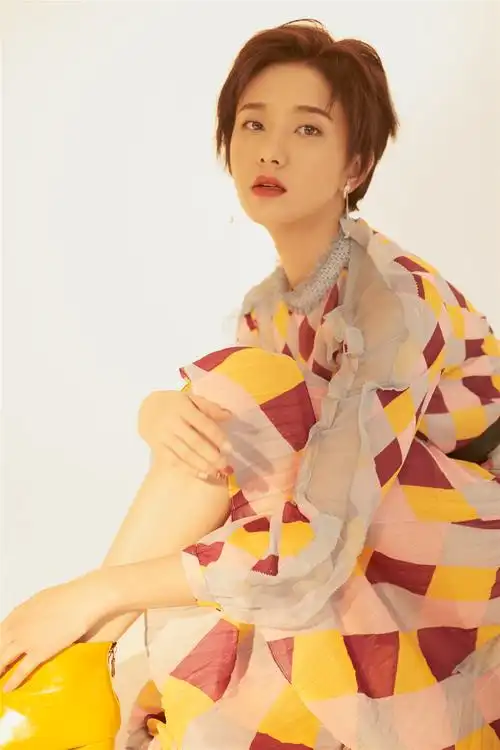 gncpdd5g1j">许芳铱,本名许思思,11月29日出生于北京 ,中国内地女演员