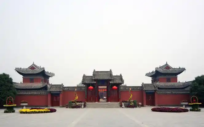 城隍庙[郑州]黄帝故里[郑州]始祖山[开封]龙亭旅游线路更多>>老子文化