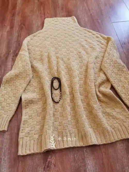 立冬 经典棋盘格花样女士棒针自由领羊绒衫-编织教程-编织人生