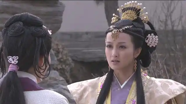 《大明嫔妃之长门怨》丫鬟装傻,芊芊却清楚不过,就差一点兰心又要遭