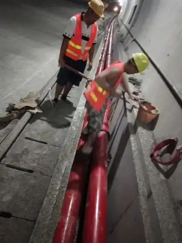 1,1号隧道左洞内管道安装