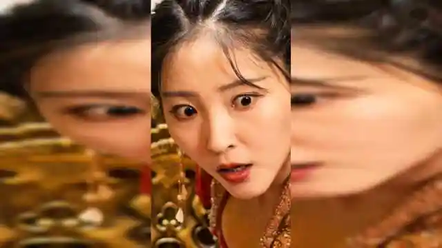 《丑女洛无忧》第30集:丑女变美女,两个男人同时喜欢上她