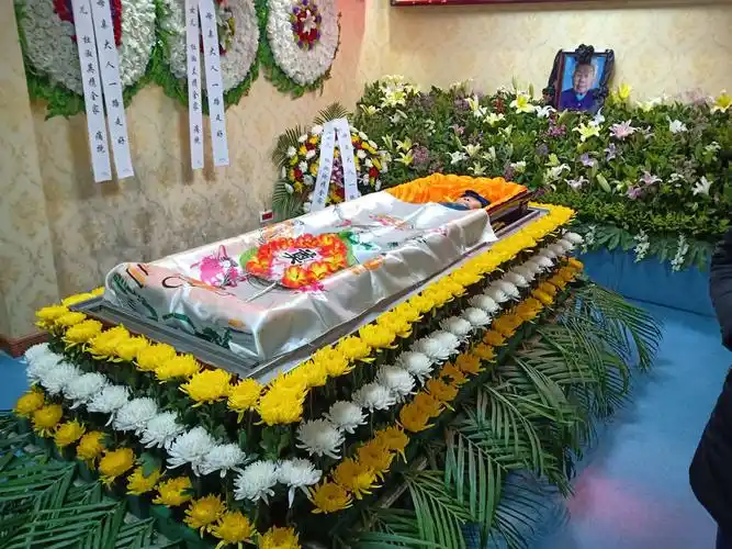 岳母走好(出殡)