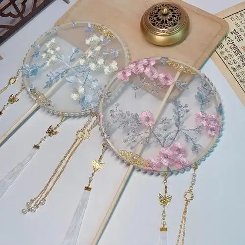 0成交2件公主古装清朝唐朝还珠格格服装古代宫锁珠帘旗服满族宫廷