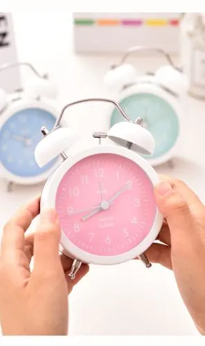 得力8802闹钟创意学生可爱儿童卡通闹铃家用卧室床头闹钟颜色随机