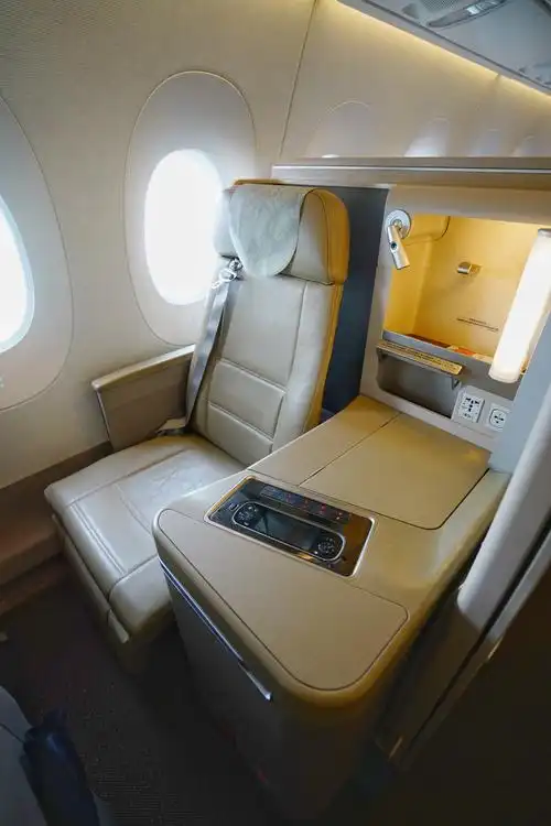 疫情期间体验东方航空a350-900公务舱,广州白云-上海虹桥mu5308.