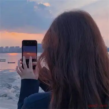 温柔很有意境氛围感的女生头像图片