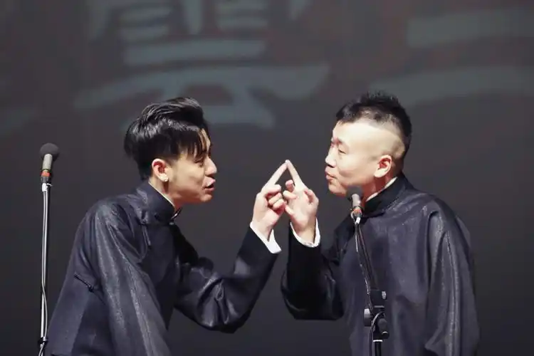 德云社的几个角儿,各有个的红.这也是班主老郭期待的.