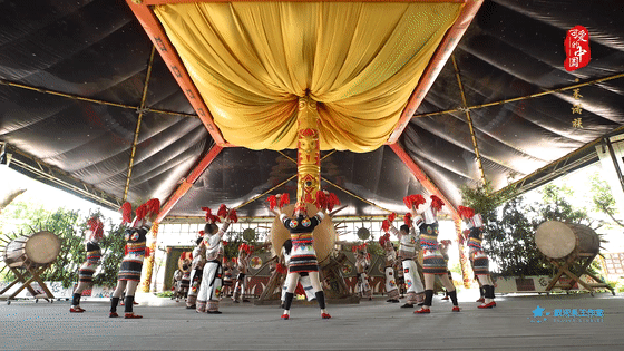 基诺族最后一个被确认的少数民族他们用大鼓舞讲述民族变迁的故事