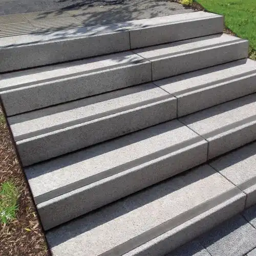 黄锈石楼梯踏步_黄锈石 _产品展示_汶上县兄弟石材有限公司