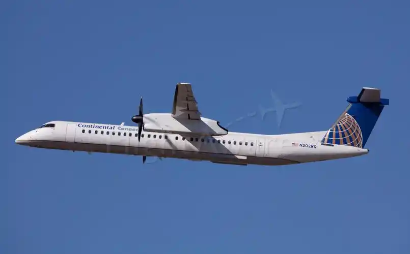 cjc q400 (n202wq) 照片