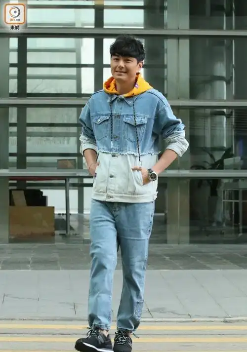 萧正楠牛仔套装写真图片