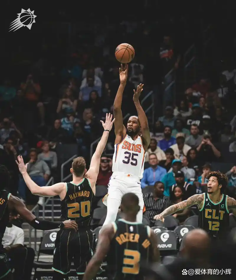 杜兰特加盟太阳首秀,27分钟高效砍下23 6 2,太阳轻松战胜黄蜂