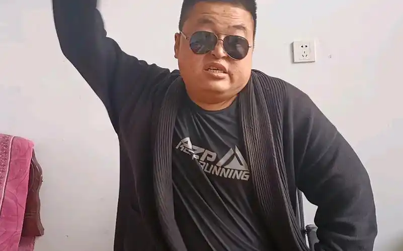 东北黑道大哥乔四之22郝瘸子猛干带鱼批发老板