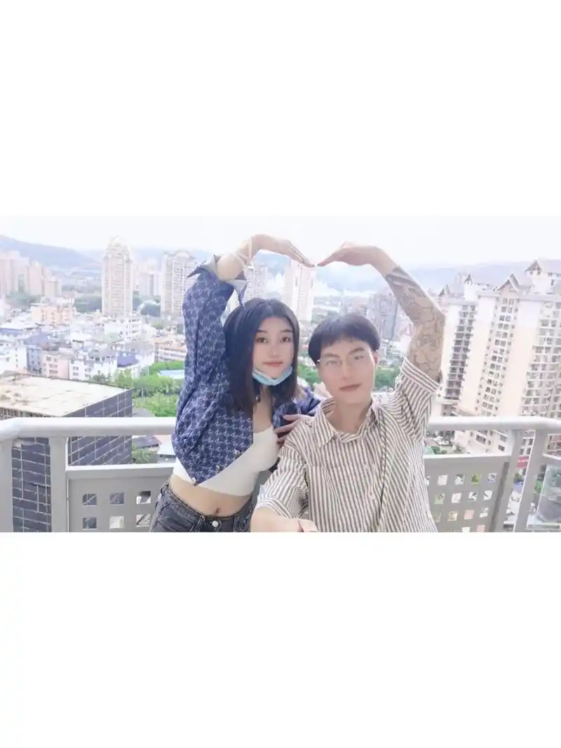 每一张照片都是满满的回忆  没有天生合适的两个人,只不过一 - 抖音