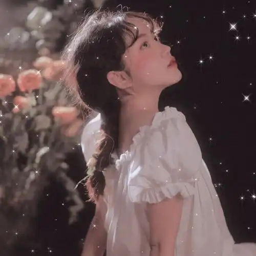 高清可爱真人星空滤镜的女生头像图片