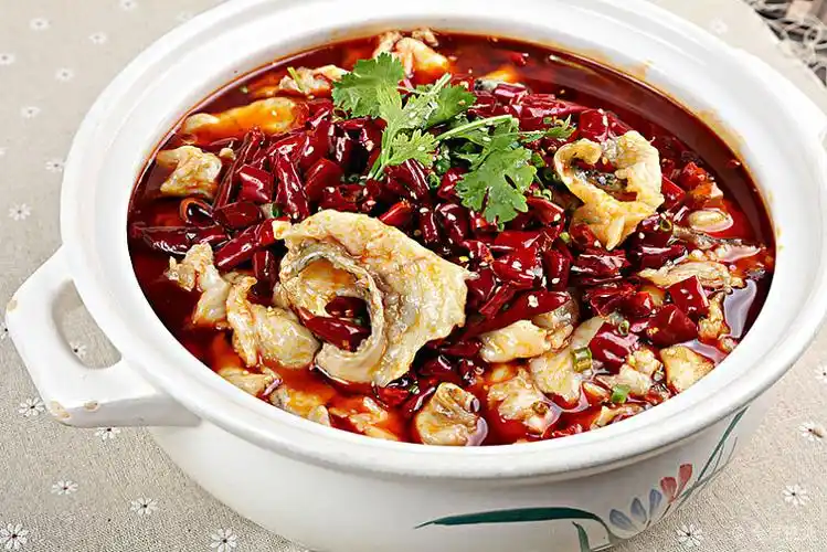 香辣鱼肉片砂锅_高清图片_全景视觉