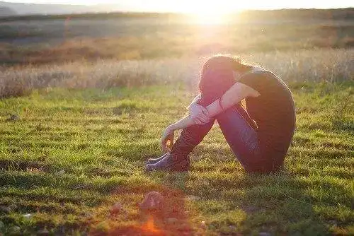 伤感图片:一个人寒了心的图片(12)_唯美图片