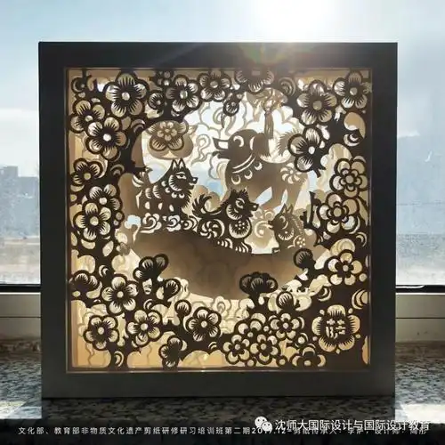 《多层剪纸立体画摆件》