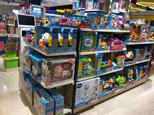 胖东来时代广场玩具文体陈列图