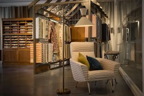 老外用中式元素打造古典布艺陈列展厅