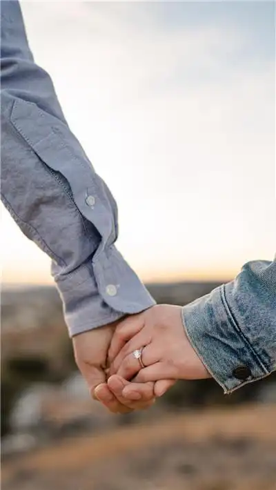 女生个人的孤单图片