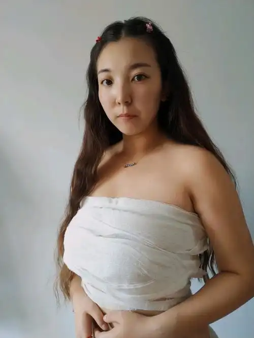 怀孕的时候胸部长起来,以为能维持这样的巅峰状态,但_圈子-新氧美容