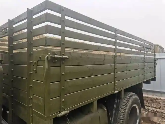 路边的经典经过修复的解放ca10b