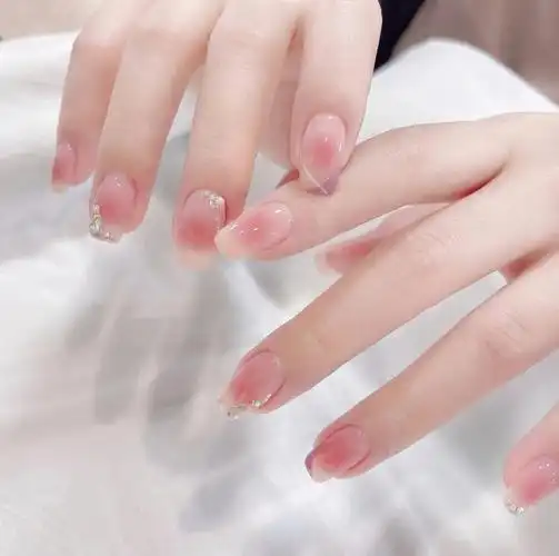 拼力留指甲夏天要做的5款美甲