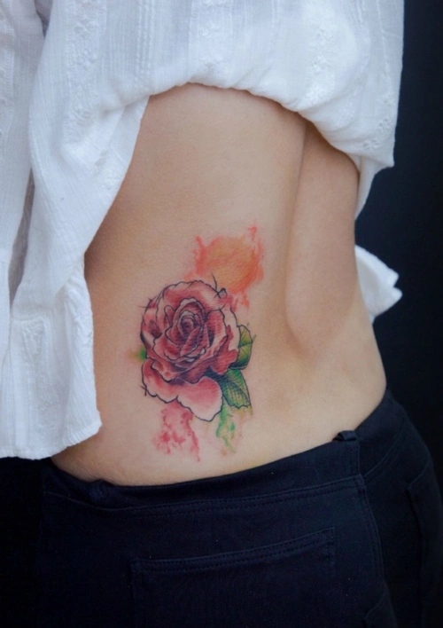 女生后腰侧腰纹身图集让你的楚宫腰更加性感迷人2