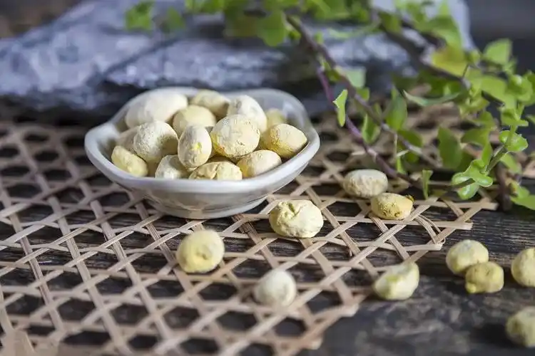 一,半夏所以说"是药三分毒",即便是中药也不能随随便便吃.