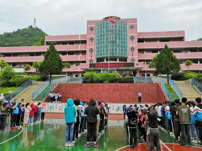 书山有路勤为径,学海无涯苦作舟——记龙田小学2019年春季学期半期