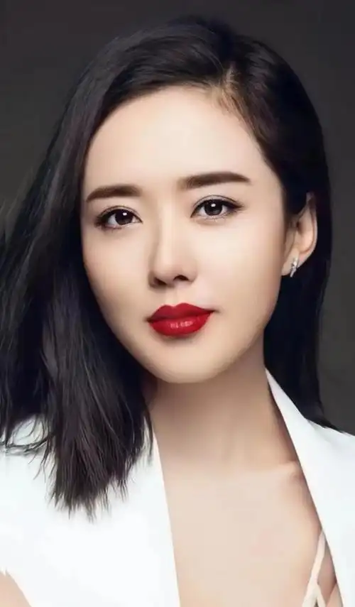 颜丹晨高清性感美图