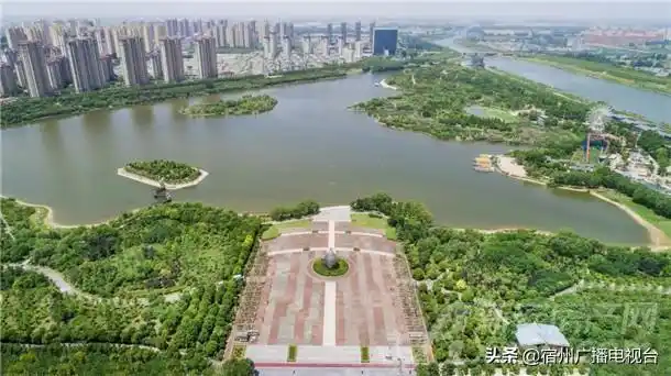 但一大早,三角洲公园内健身的市民就已经络绎不绝.