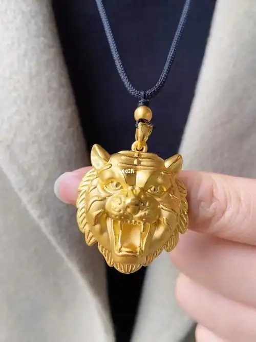 黄金  #吊坠  #足金999  #黄金老虎吊坠  #黄金老虎  #虎头吊坠