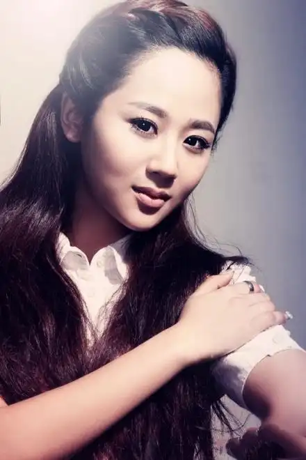 而她对于演技的收放自如,对于角色的深刻认识,更为