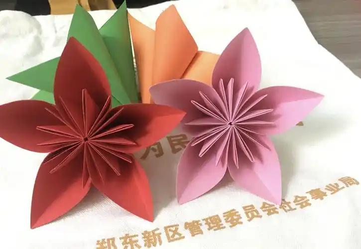 【云端郑东手工群】"心灵手巧"手工折纸作品展示 写美篇折纸——樱花