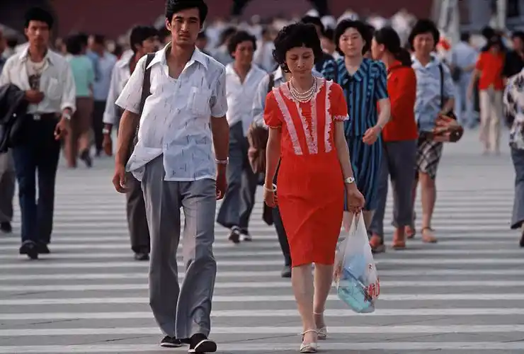 80年代的中国,街头的时尚穿搭 | 摄影师alain le garsmeur 6767