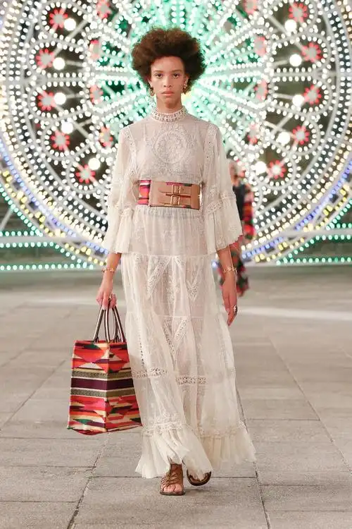 dior克里斯汀·迪奥 时装发布 发布会类型 度假 秀场 品牌 2021早春