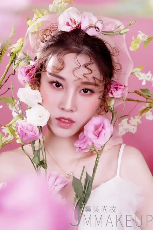集美尚妆化妆学校的化妆造型作品《花》