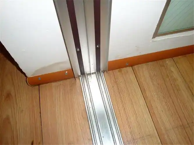 厨房推拉门地轨