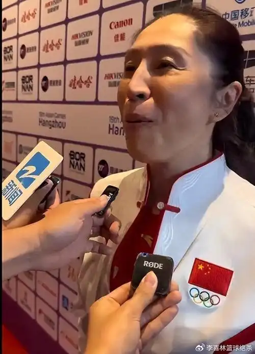 王思雨:爆发正是时候 郑薇傲娇:我们留了一手|王思雨|郑薇|女篮_新浪