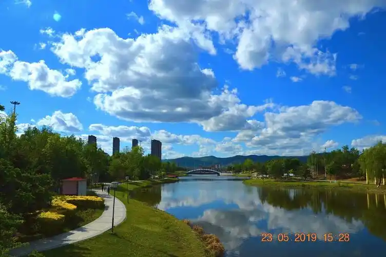 鸡西 穆棱河公园