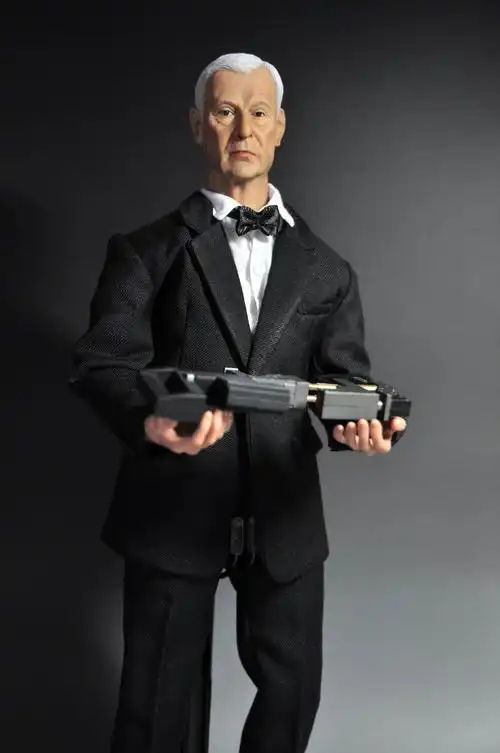 自d蝙蝠侠管家,阿尔弗莱德