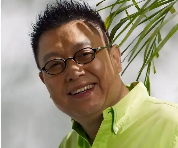 王为念和小香玉离婚后经常流泪63岁依旧单身