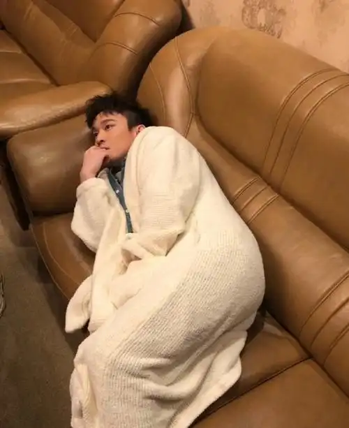 天涯深扒董子健男朋友