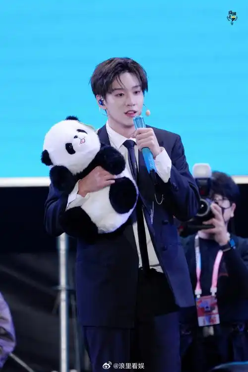 余景天粉丝吃这么好