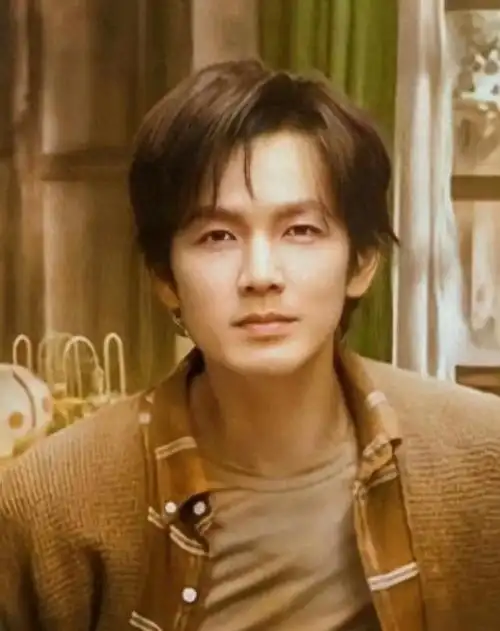 今天来看看钟汉良的面相一看一个不吱声