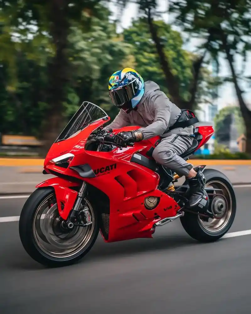 "机车男孩"多巴胺的男人,喜欢追求,新鲜～刺激～冒险的冒险事 - 抖音