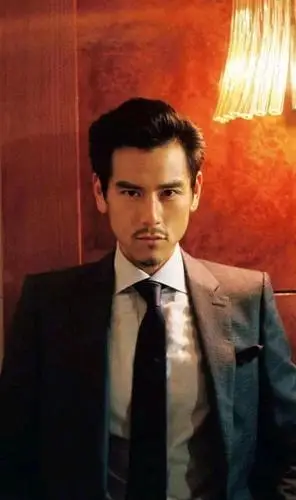 彭于晏这些照片你见过吗?他在《邪不压正》电影里演技究竟如何?